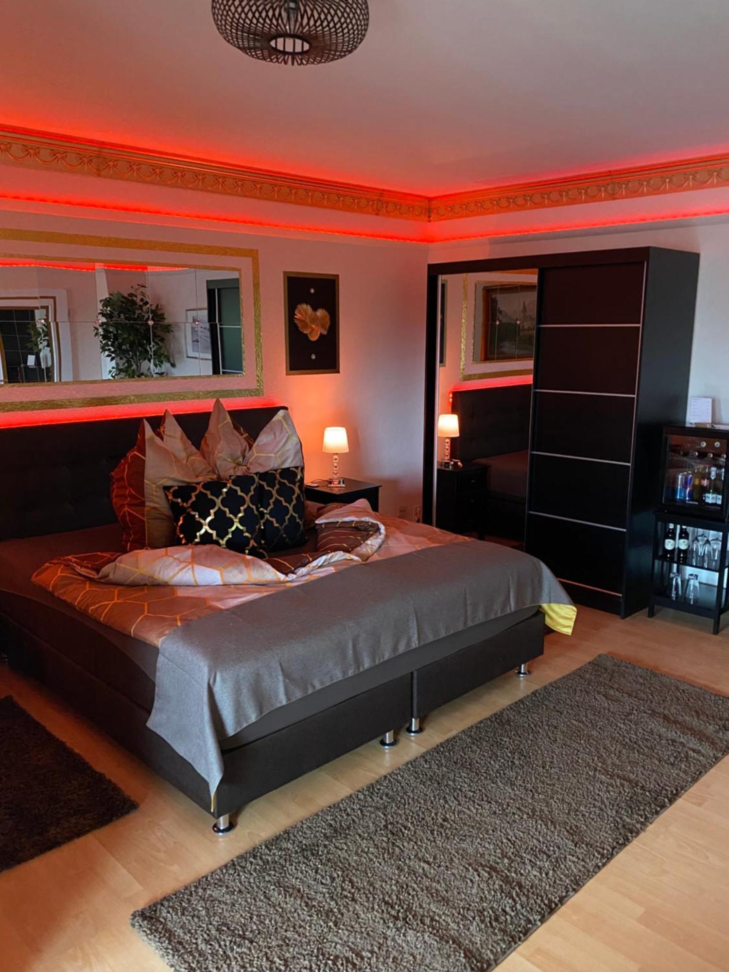 Pension King Royal Hamburg-Harburg Exteriör bild